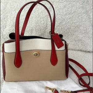 Coach Lora Carryall 30 Colorblock